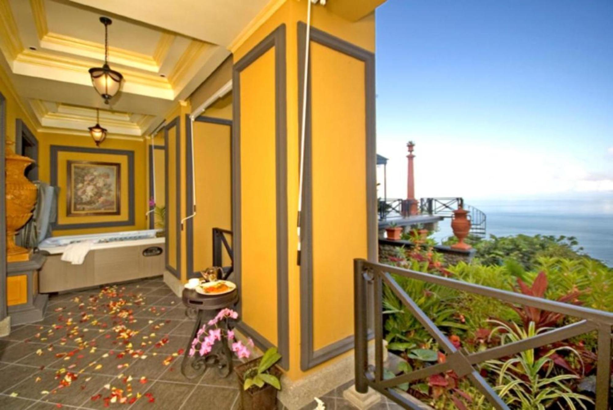 Hotel Villa Caletas Jacó Buitenkant foto
