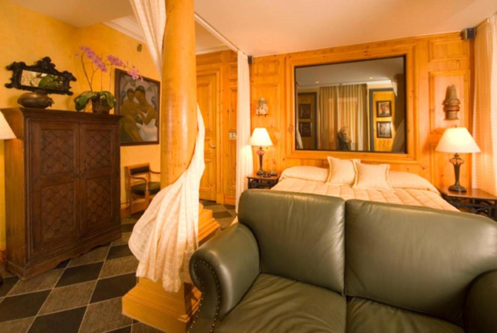 Hotel Villa Caletas Jacó Buitenkant foto