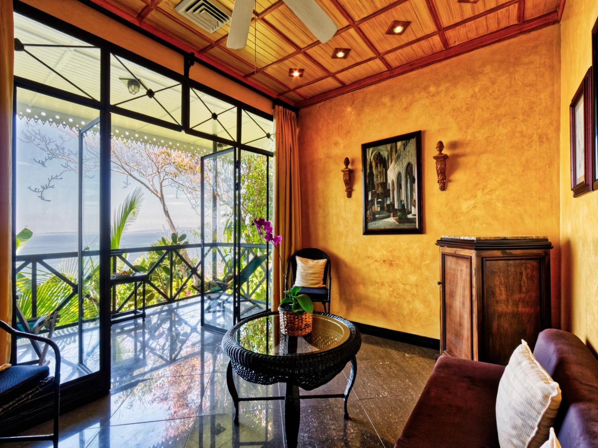Hotel Villa Caletas Jacó Buitenkant foto